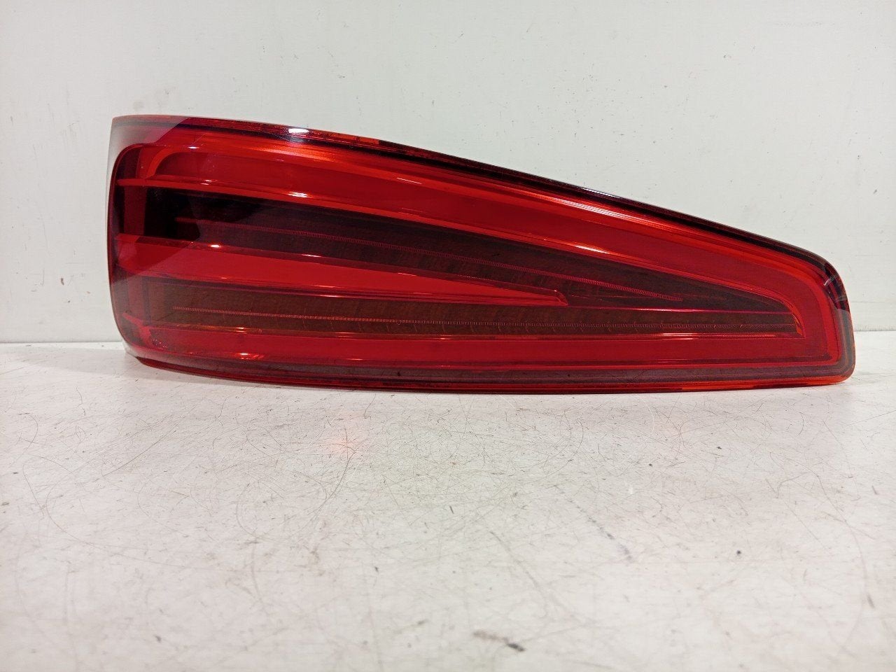 Achterlicht carrosserie rechts Audi Q3, Onderdelen@venauto.nl, Van der Ven Autorecycling B.V., Gebruikt, Ettenseweg 76, 4706 PB Roosendaal, The Netherlands
