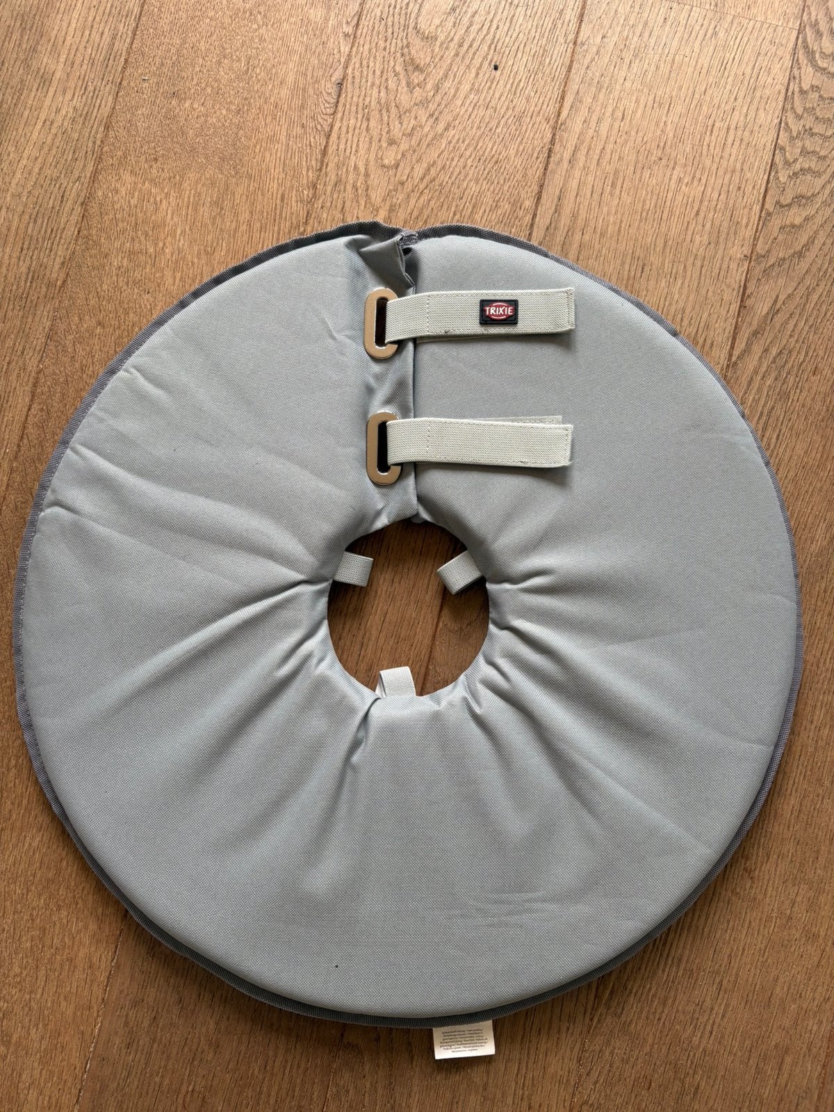 Trixie beschermkraag schuimrubber. Grijs M 38-42 x 21,5 cm, Ophalen of Verzenden