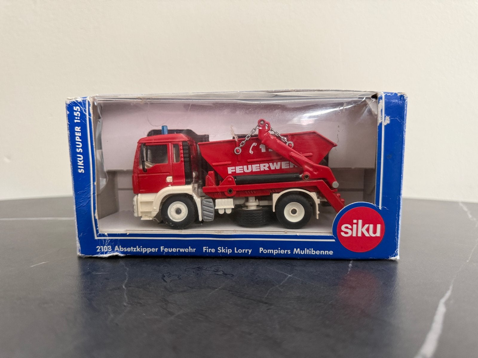 Siku Super 1:55 Brandweer Vrachtwagen (2103), Ophalen of Verzenden, Nieuw, 1:32 tot 1:50, Truck