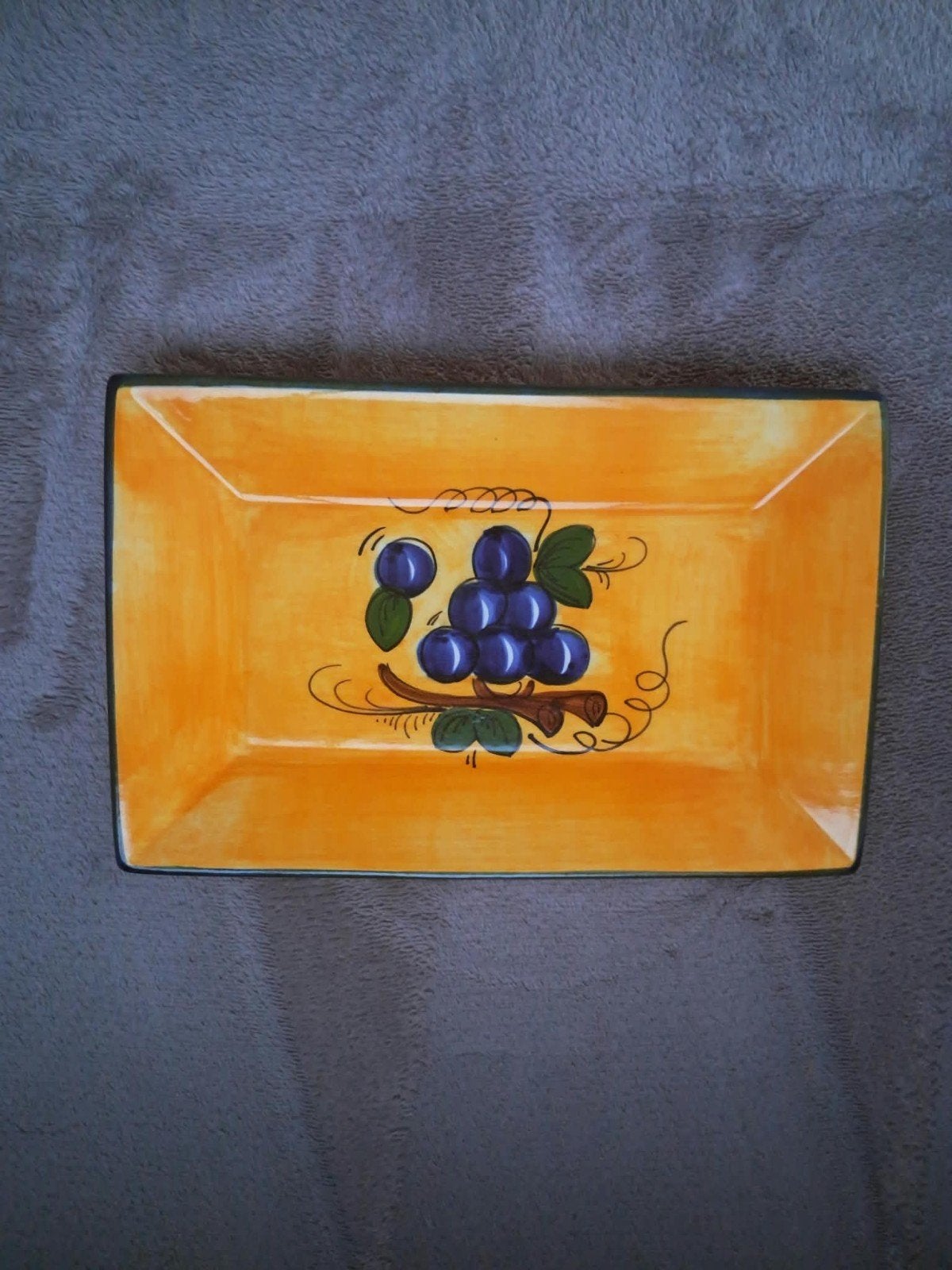 Handgeschilderde Tapas Schaal met Druivenmotief, Overige merken, Keramiek, Ophalen of Verzenden, Overige stijlen