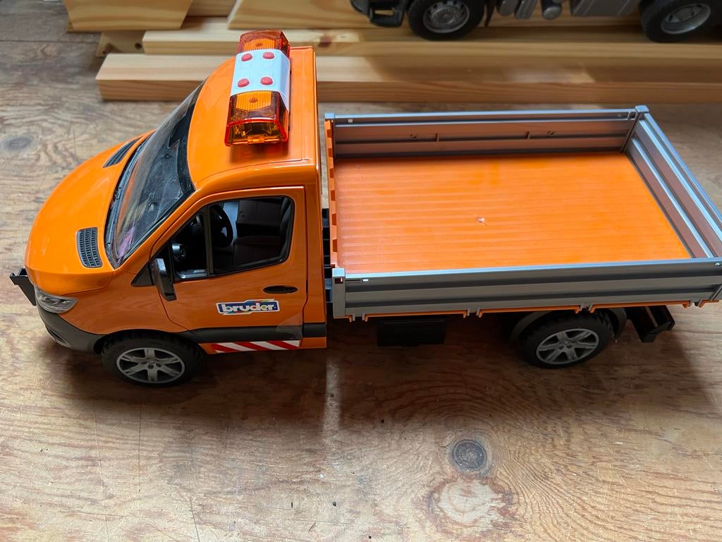 Bruder Mercedes-Benz Sprinter Kiepwagen - Z.G.A.N., Ophalen of Verzenden, Zo goed als nieuw