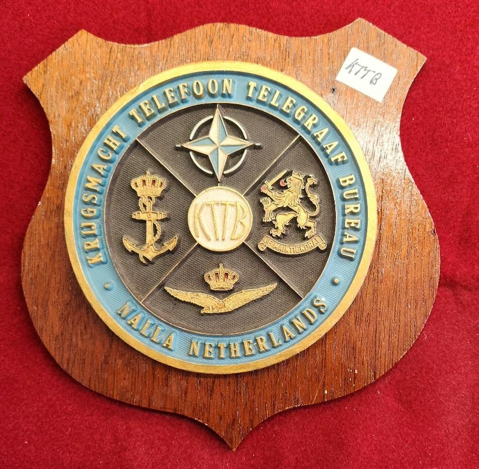 Vintage Wapenschildje KTTB  NL, Ophalen of Verzenden, Marine, Nederland, Embleem of Badge