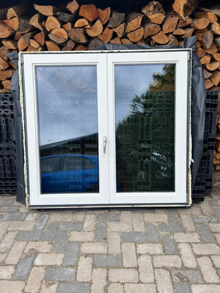Kiep/Kantelraam, Raamkozijn, Zo goed als nieuw, Inclusief glas, 75 tot 150 cm