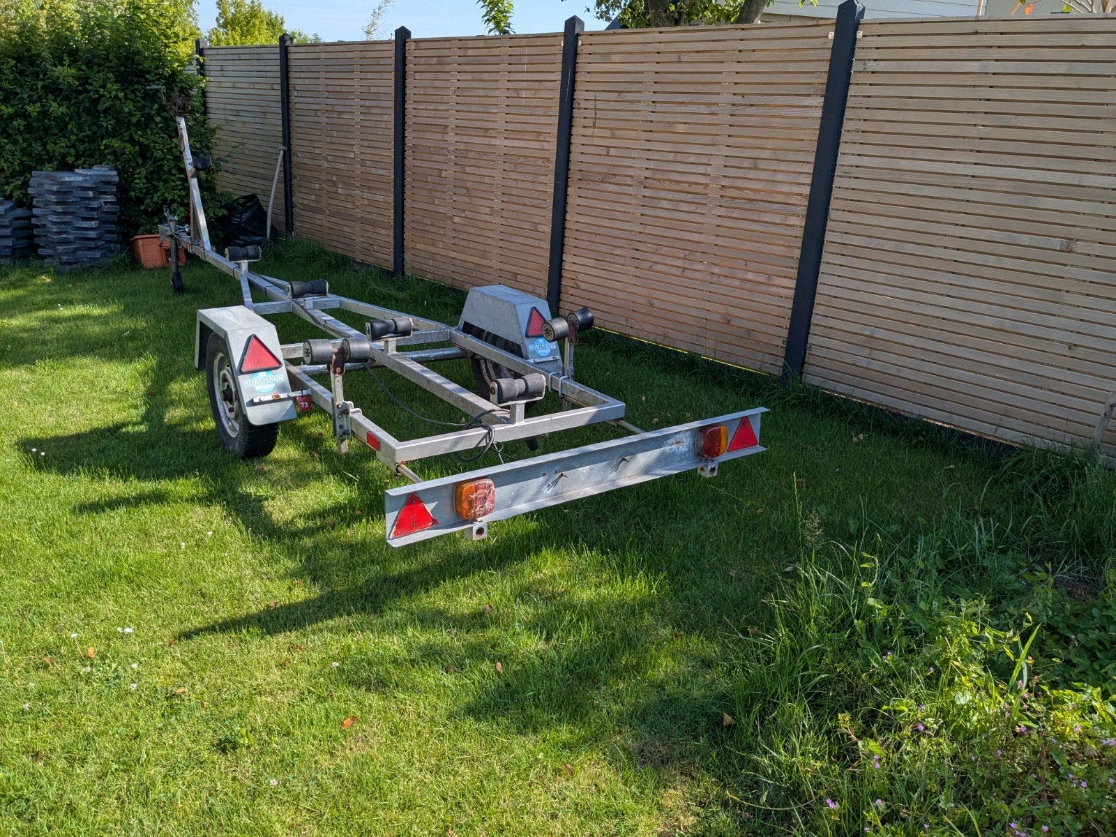 Degelijke boottrailer 5,5 meter, Watersport en Boten, Boottrailers, Ophalen, Gebruikt, Minder dan 6 meter