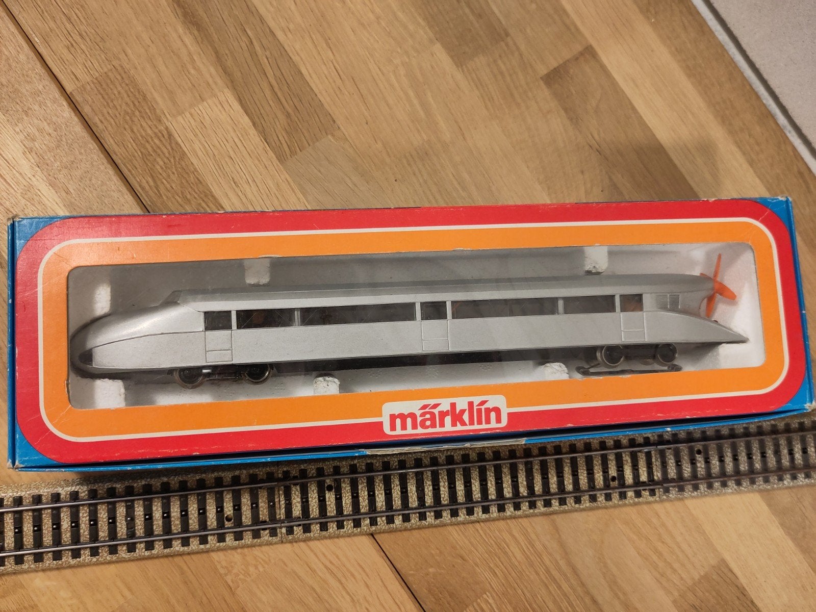 Märklin HO 3077 Schienenzeppelin - Getest en werkend in OVP, Wisselstroom, Locomotief, Ophalen of Verzenden, Zo goed als nieuw
