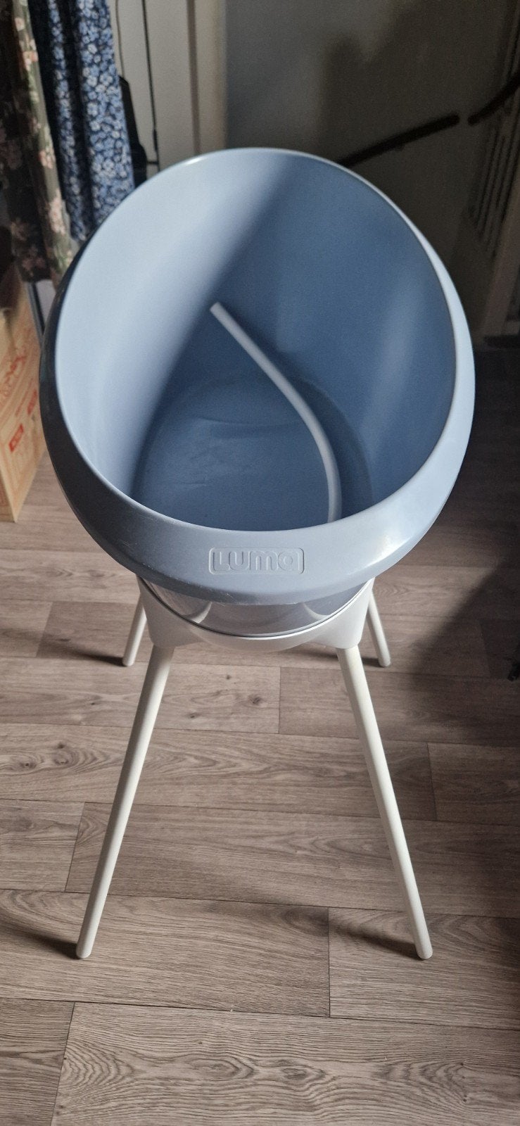 Lumo babybadje met standaard en baby inleg, Gebruikt, Badje, Standaard, Ophalen