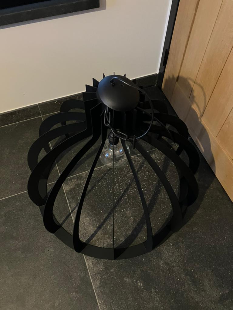 Prachtige stoere zwarte metalen lamp van Ztahl, Ophalen, Zo goed als nieuw, Rond