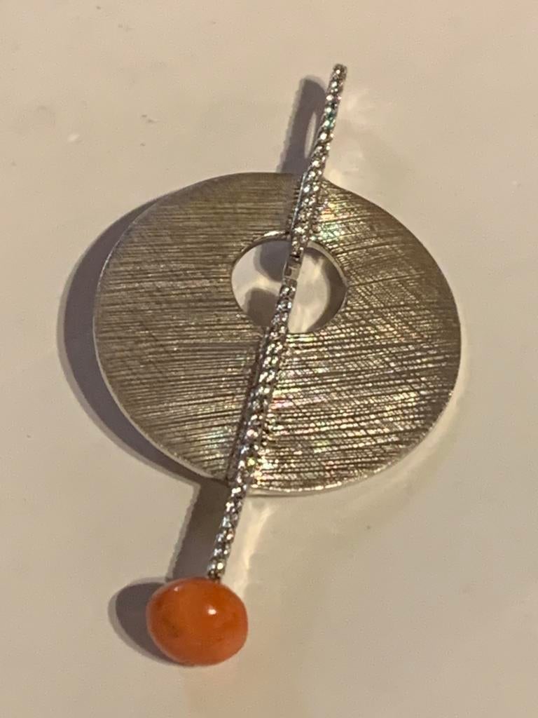 Modernist sterling zilveren hanger met saffier + bloedkoraal, Overige voorstellingen, Verzenden, Zo goed als nieuw, Met edelsteen