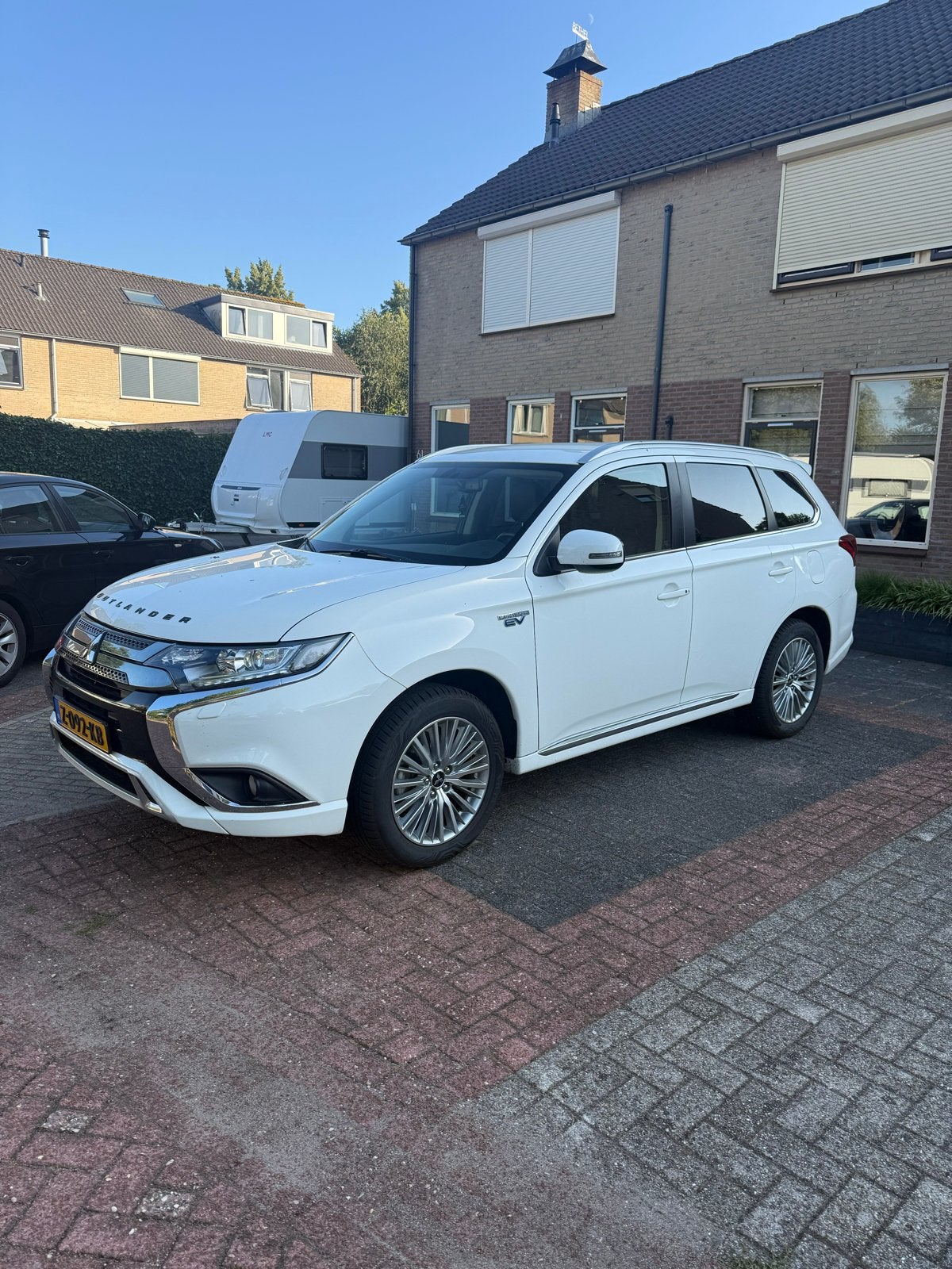 Mitsubishi Outlander 2.4 Dohc Mivec Phev 240pk 4WD Aut 2020, Automaat, Outlander, 4 cilinders, 1865 kg