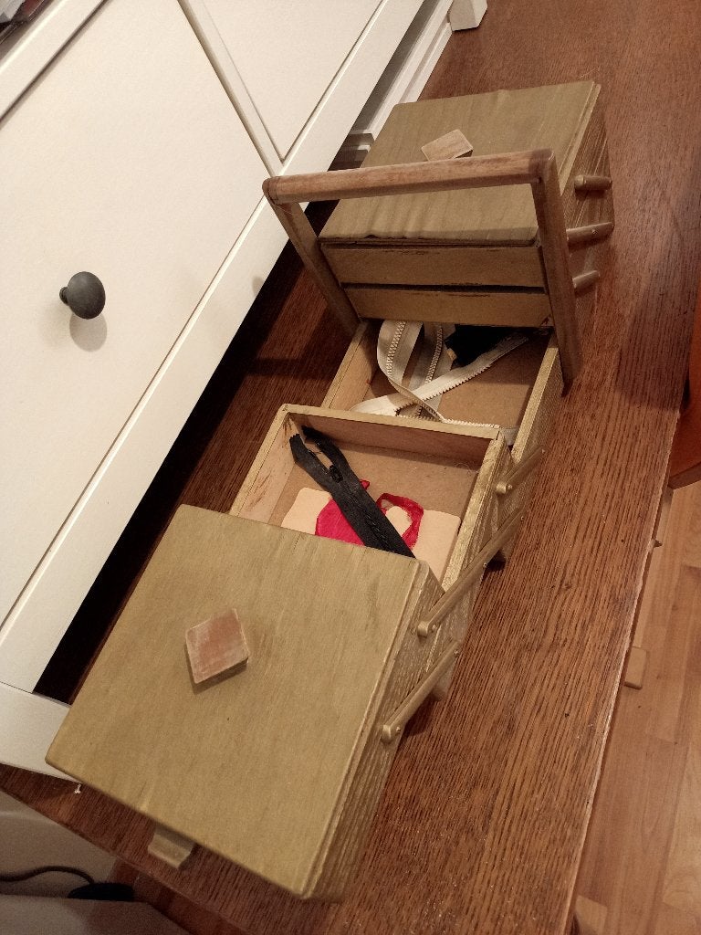 antiek naaikistje, zie fotos, Ophalen of Verzenden, Gebruikt, Overige typen