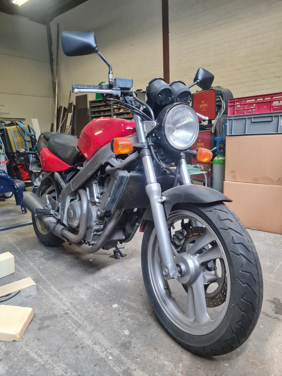 Honda NT 650 Hawk GT, Ophalen, Gereviseerd