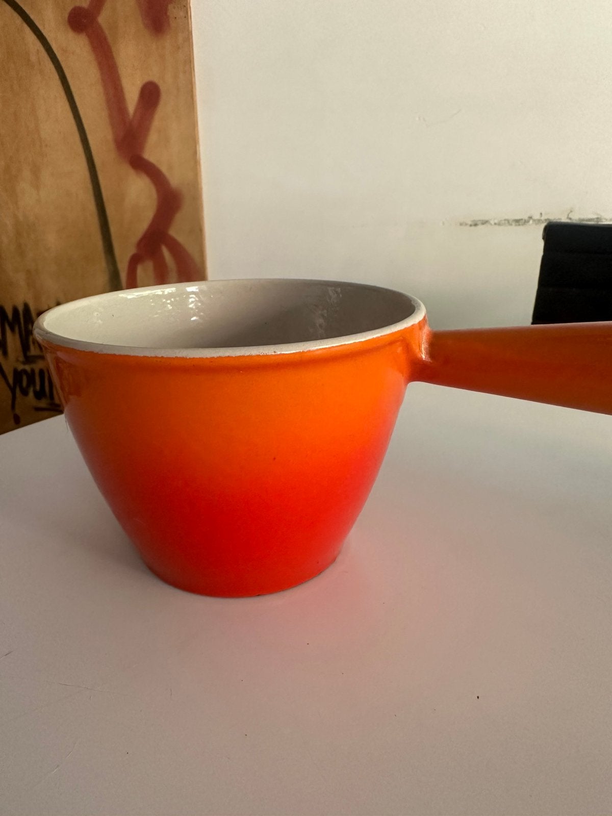 Le creuset pan oranje, Ophalen of Verzenden, Zo goed als nieuw, Gietijzer