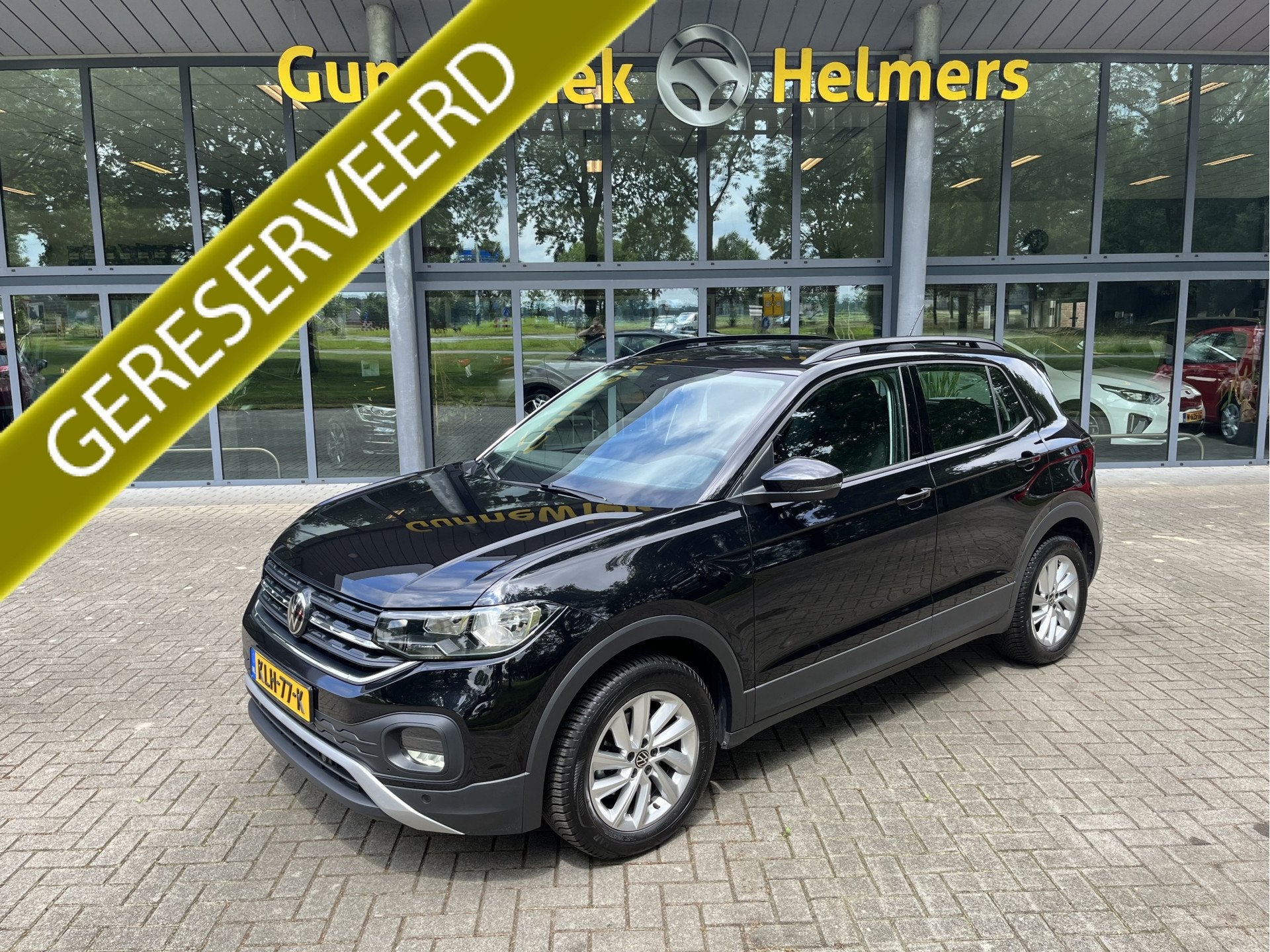 Volkswagen T-Cross 1.0 TSI Life | ACC | CAMERA | CARPLAY | C, Auto's, Gebruikt, Euro 6, Zwart, Bedrijf