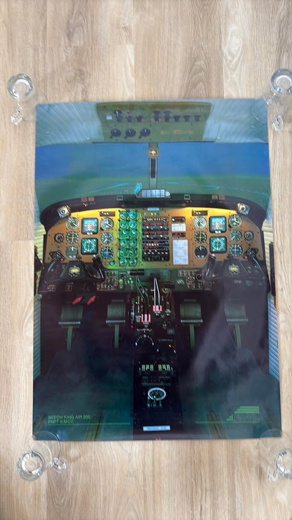 Beech King Air 200 MCC poster van RWL, Ophalen of Verzenden, Zo goed als nieuw, Kaart, Foto of Prent