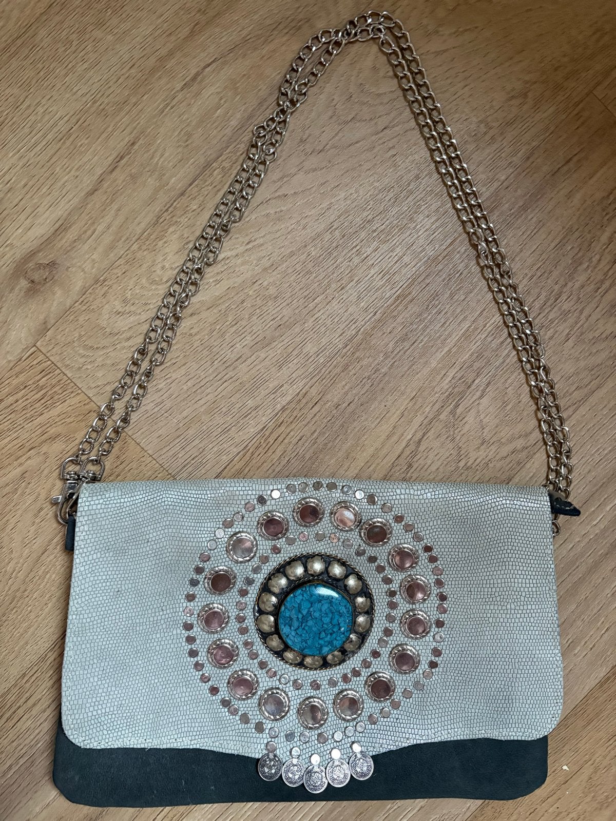 Nieuwe leren tas, handgemaakt op Ibiza, Ophalen of Verzenden, Nieuw, Grijs, Avondtasje