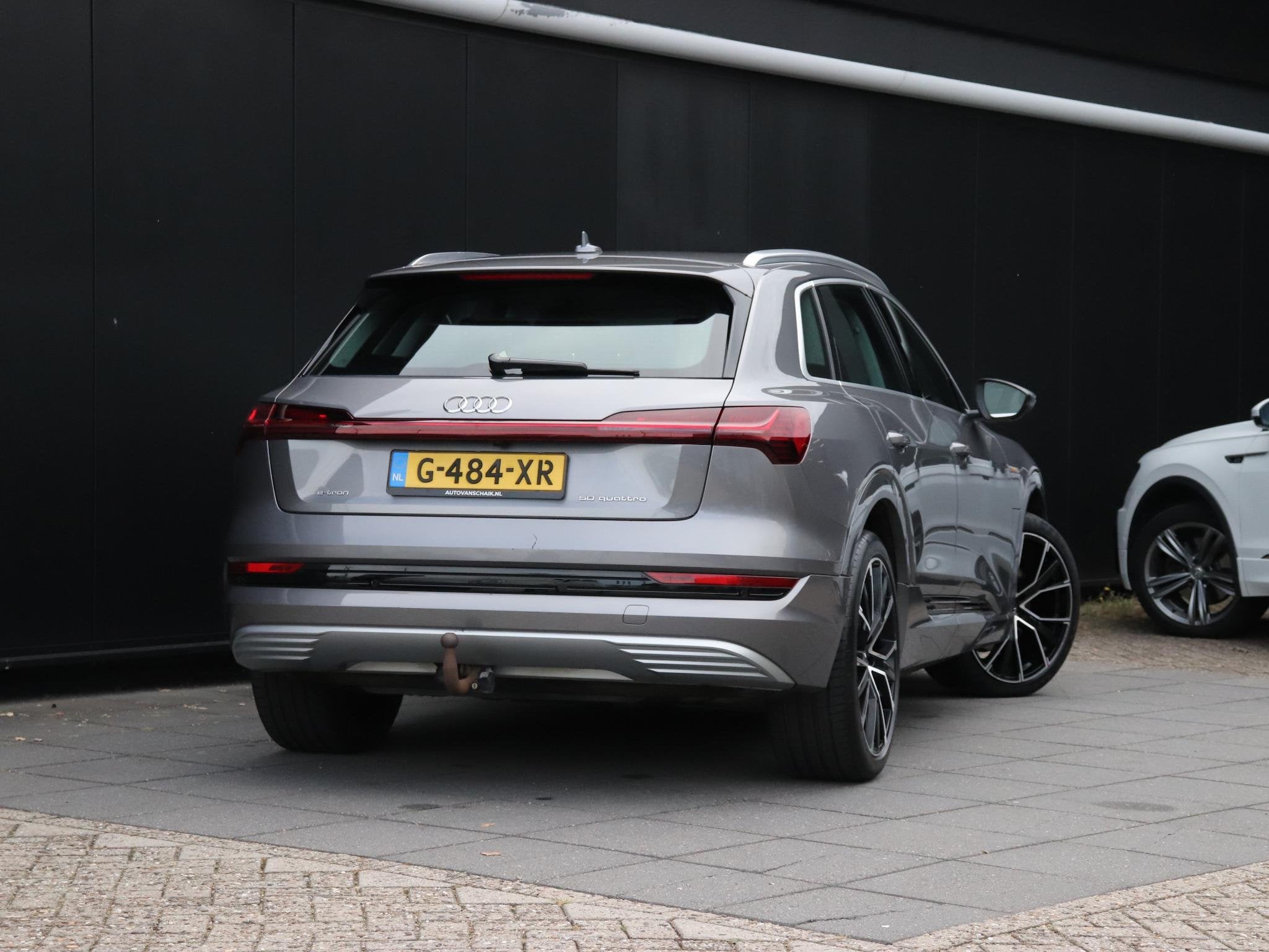 Audi e-tron e-tron 50 quattro Launch edition plus 71 kWh | L, Auto's, Automaat, Stof, Vierwielaandrijving, SUV of Terreinwagen