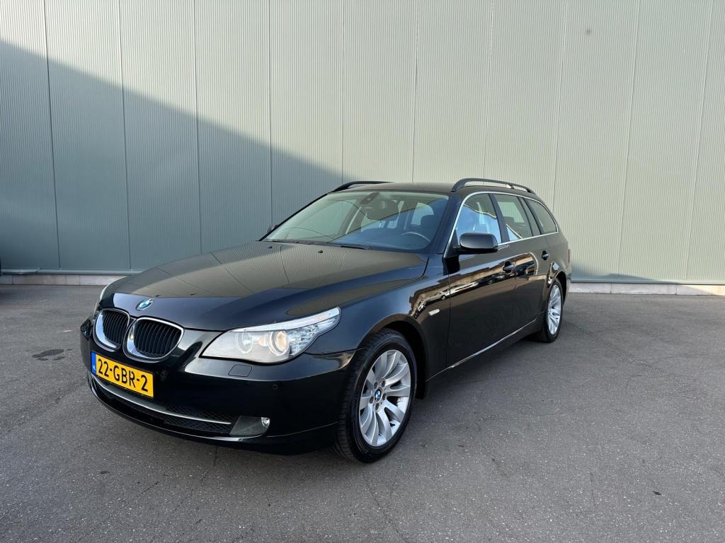 BMW 5 Serie Touring 520i Corp. L. Bns L. EXPORT | HANDEL !, Automaat, 4 cilinders, 93 €/maand, 5-Serie