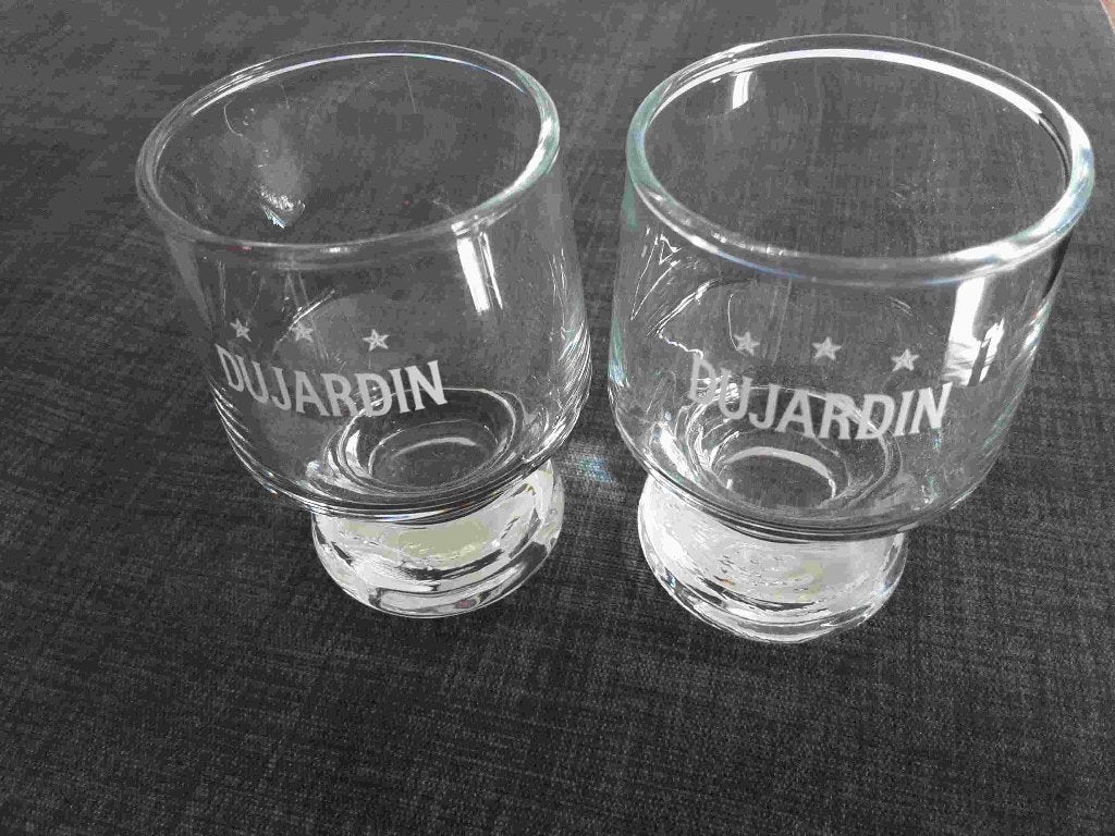DUJARDIN glaasjes, 2 stuks, Ophalen of Verzenden, Zo goed als nieuw, Borrel- of Shotglas