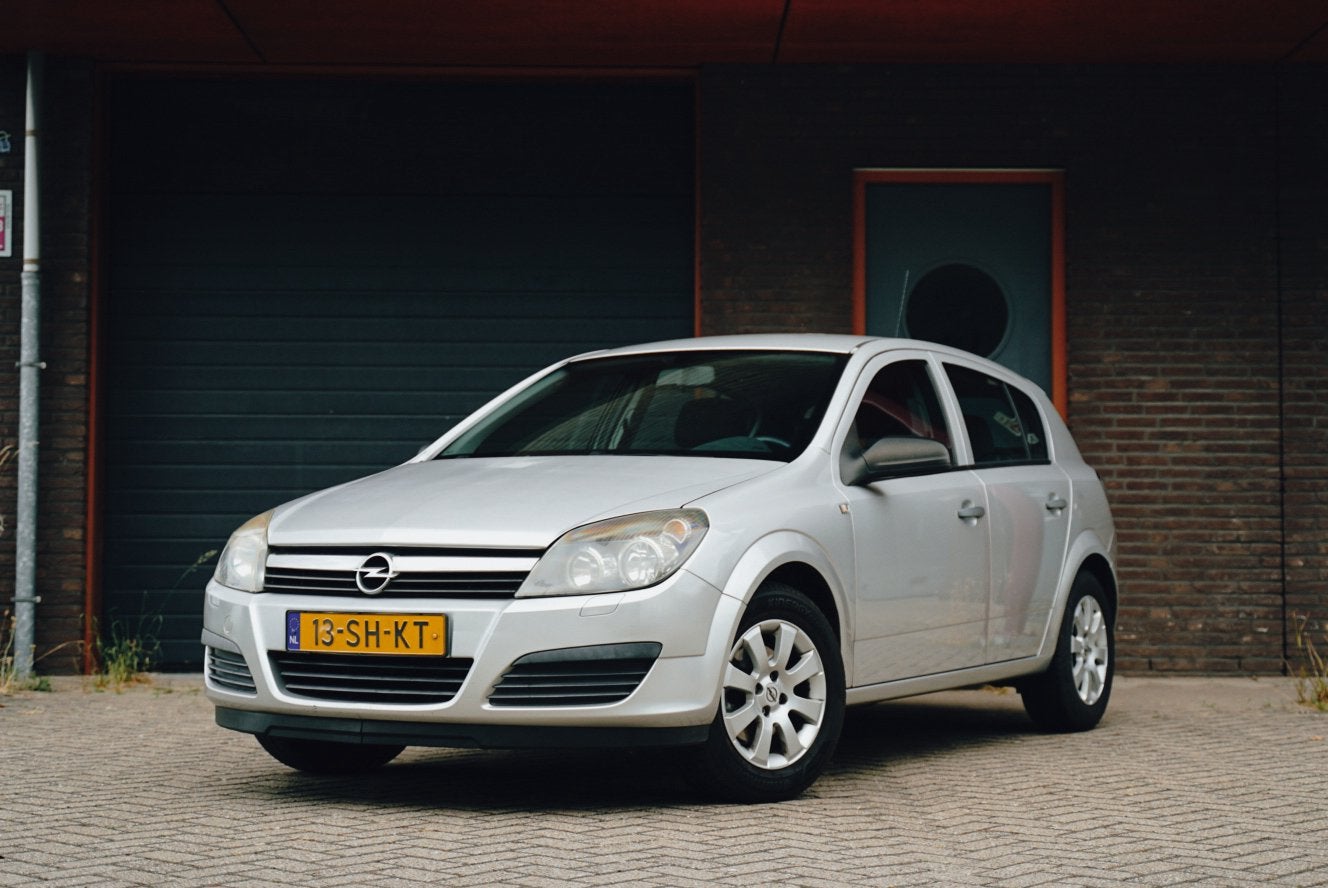 Opel Astra 1.6 16V 5D 77KW 2006 Grijs, Voorwielaandrijving, 15 km/l, 4 cilinders, 1165 kg