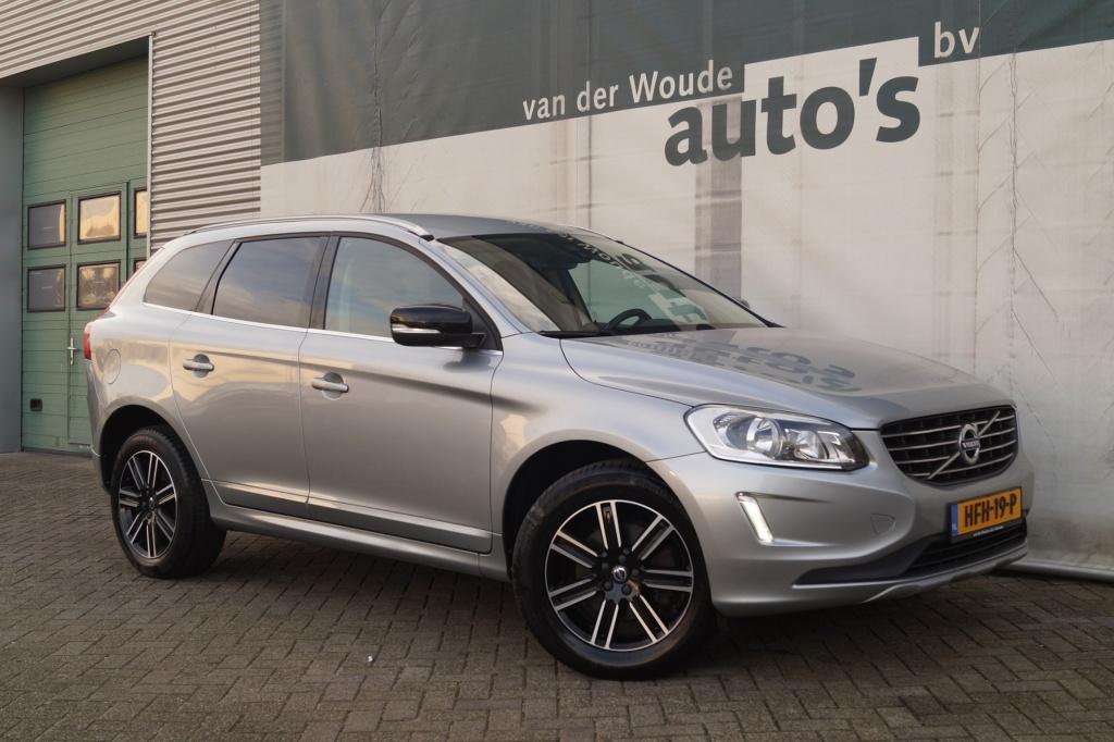 Volvo XC60 2.0 D3 150pk Automaat Momentum -LEER-NAVI-, Auto's, Volvo, Automaat, Euro 6, 4 cilinders, Automatische klimaatregeling