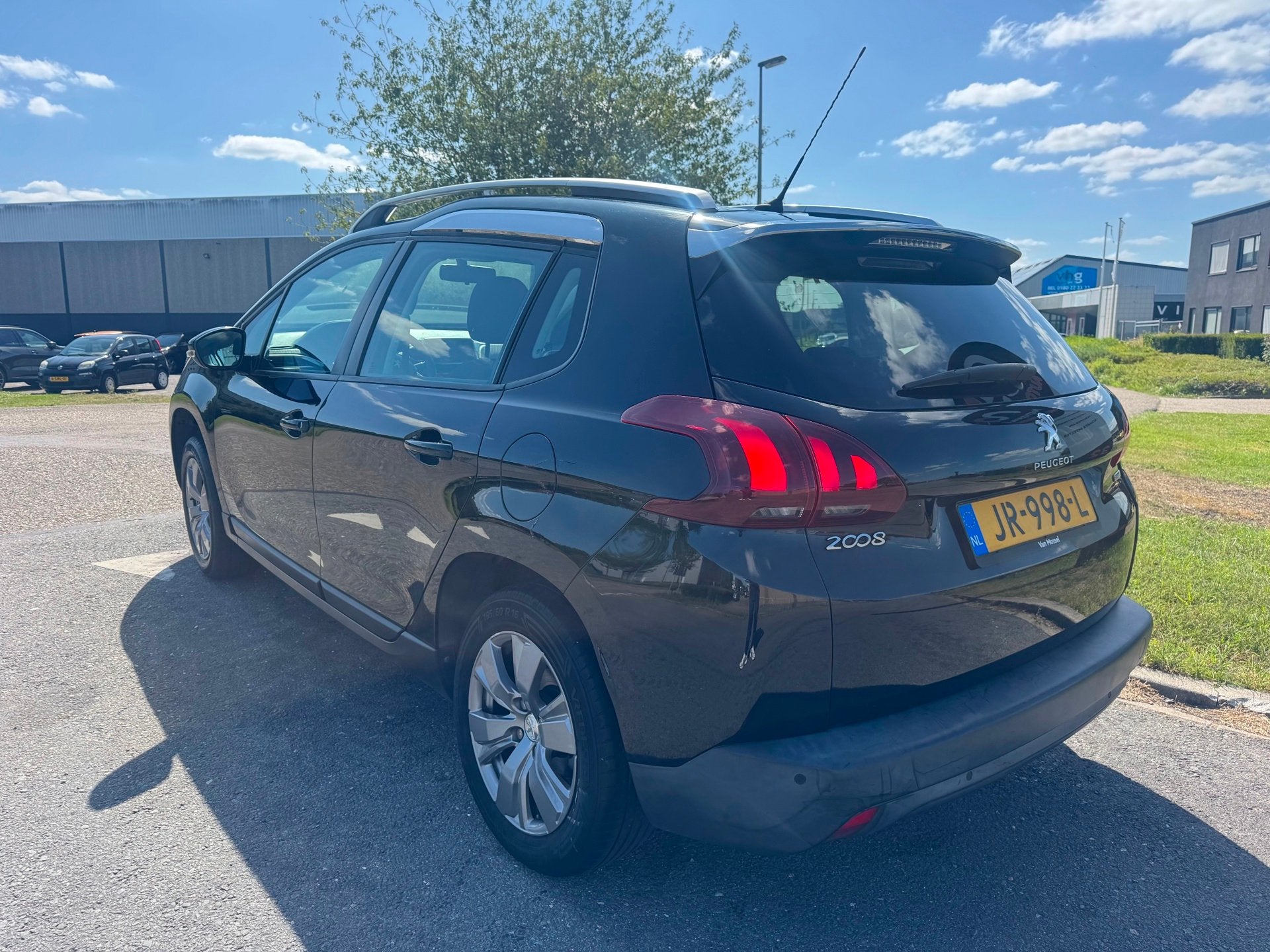 Peugeot 2008 | 2016 | 1.2 PureTech Blue Lion | Export en Han, Voorwielaandrijving, Euro 6, Origineel Nederlands, Bedrijf