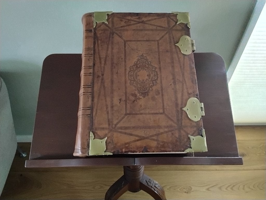 Antieke bijbel, Ophalen, Bijbel