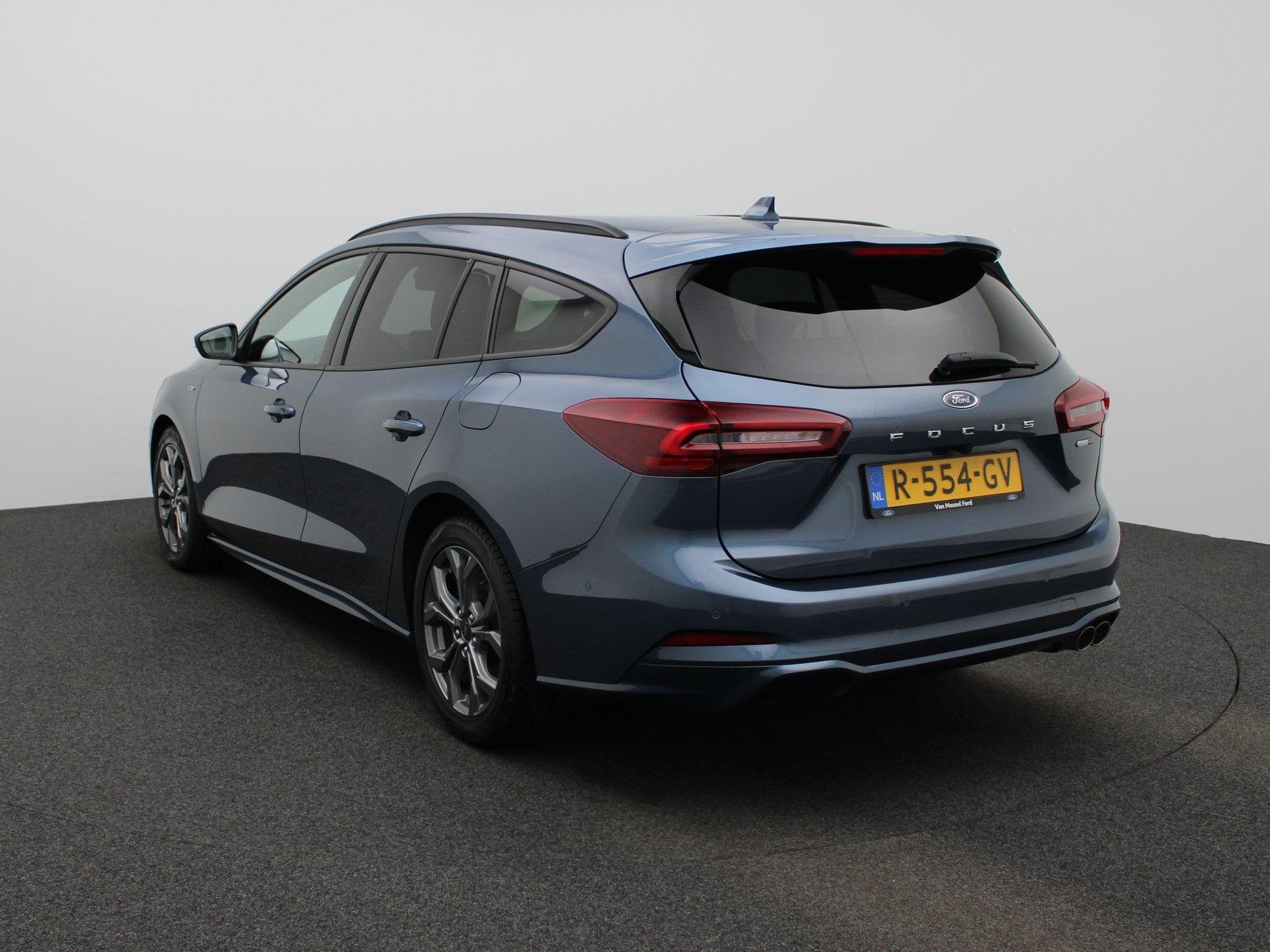 Ford Focus Wagon 1.0 EcoBoost Hybrid ST Line | Achteruitrijc, Auto's, 12 maanden, Gebruikt, Euro 6, Blauw