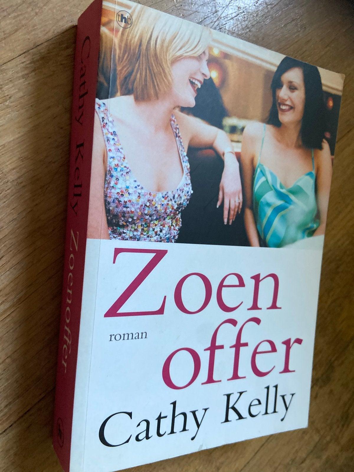 Zoenoffer - Cathy Kelly (roman), Ophalen of Verzenden, Zo goed als nieuw, Nederland