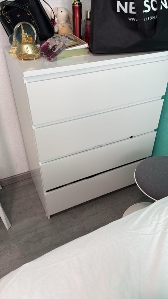 Witte ladekast met meerdere lades, Gebruikt, 100 tot 150 cm, Ophalen of Verzenden, 200 cm of meer
