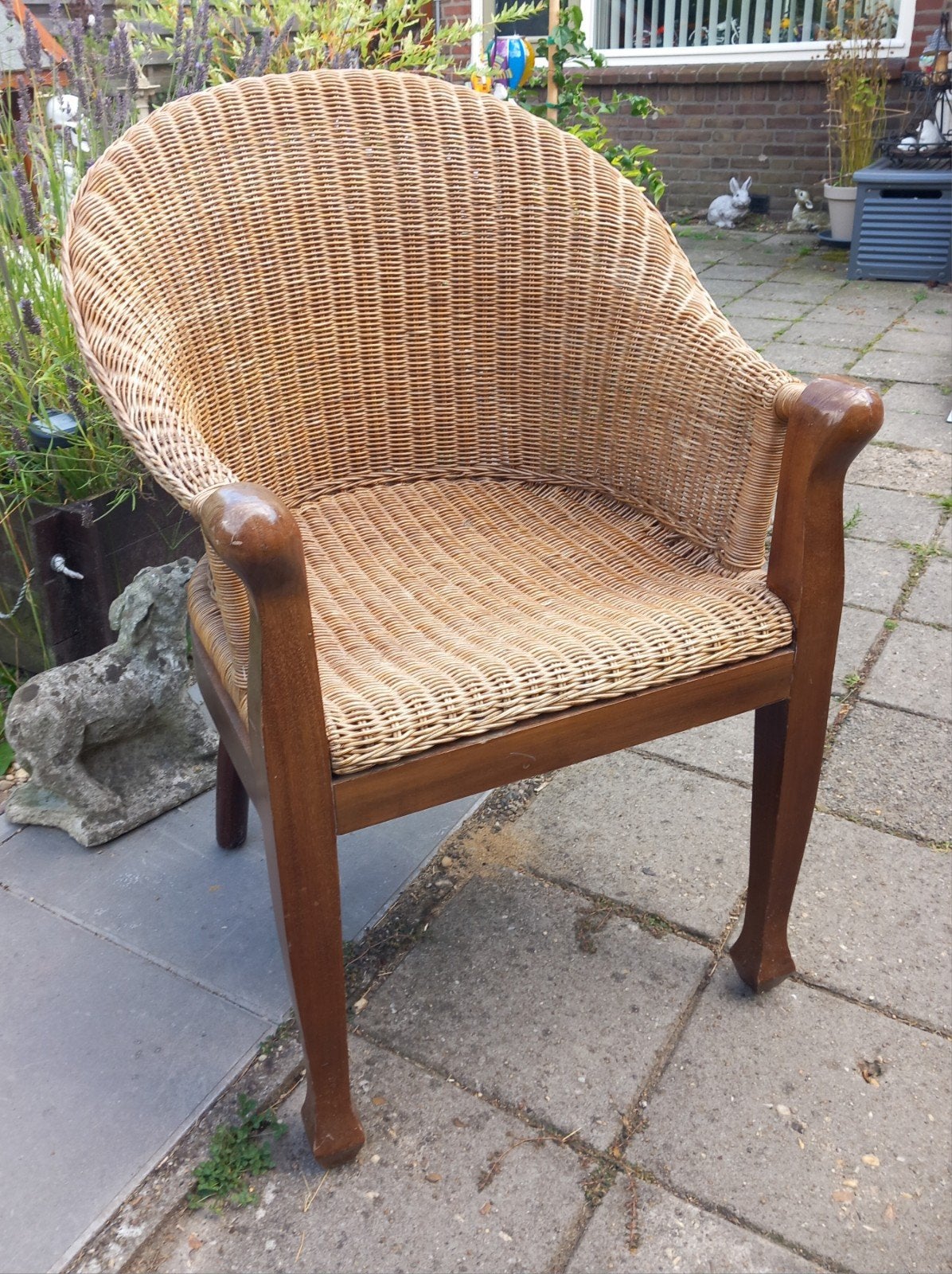 Gratis Rotan stoel, Ophalen, Zo goed als nieuw, Bruin, Eén