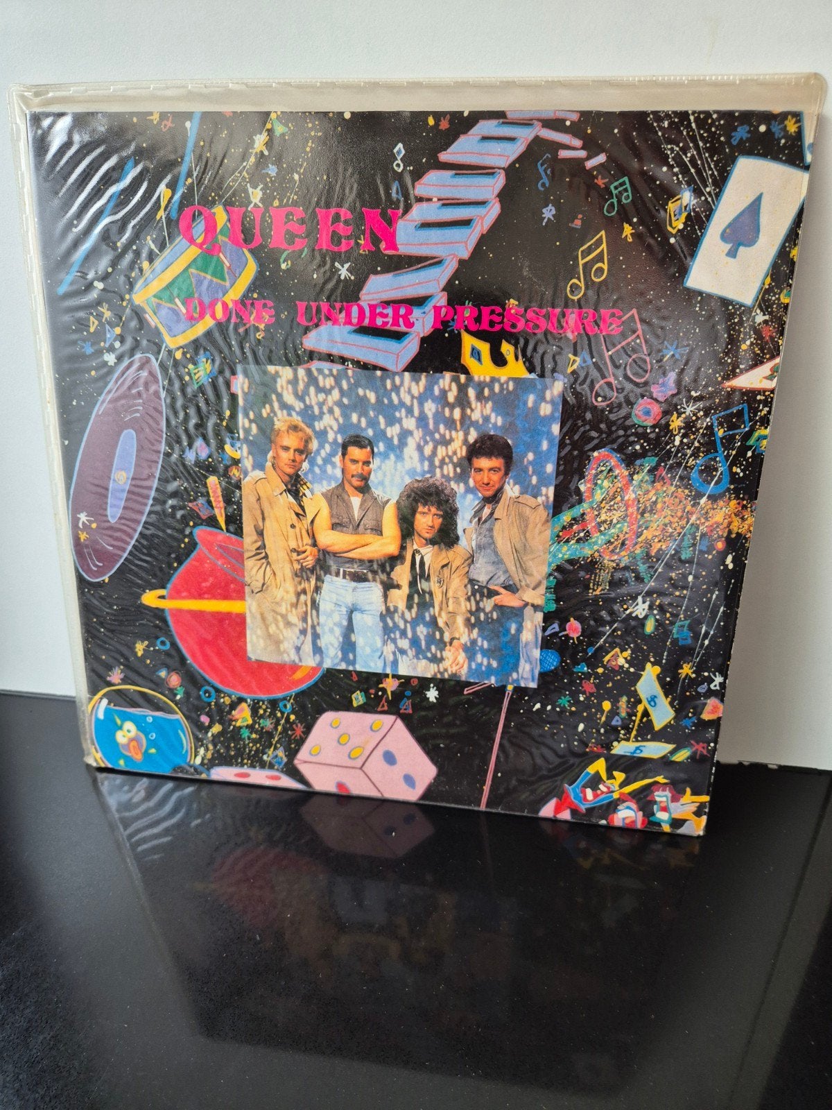 QUEEN, Done under pressure, Cd's en Dvd's, Vinyl | Rock, Ophalen, Zo goed als nieuw, Overige formaten, Poprock