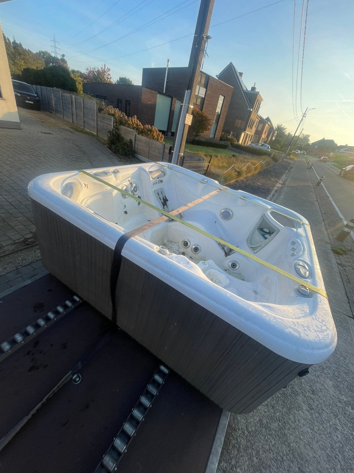 Hotspring spa gratis afhalen, Ophalen, Gebruikt