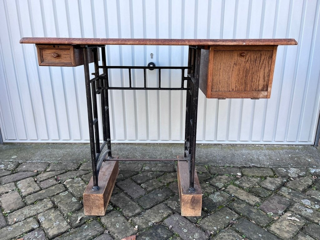 Brocante bureautje - tafeltje - naaitafeltje - sidetable, Ophalen