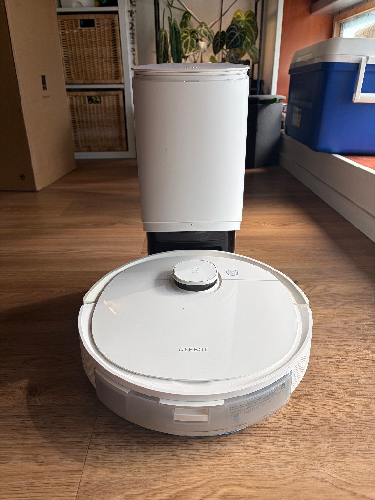 Ecovacs Deebot T9+ – Robot Vacuum + Auto‑Empty Station, Gebruikt, Stille werking, Ecovacs, Robotstofzuiger