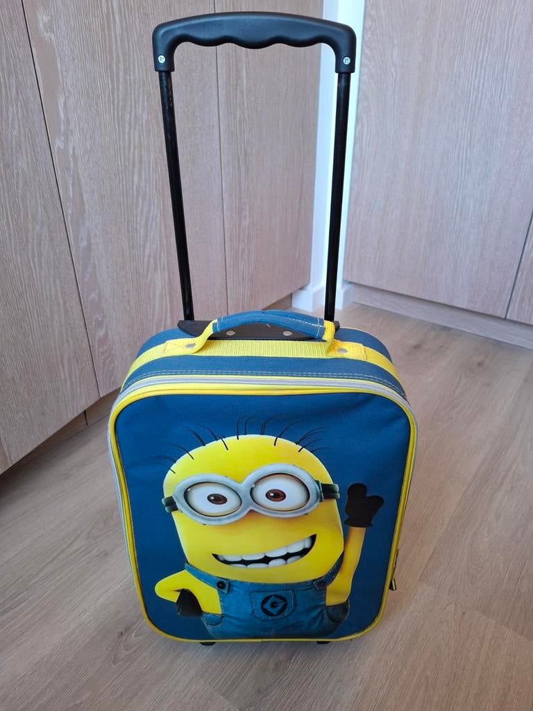 Minions Kinderkoffer - Handbagage formaat (40x32x10cm), Sieraden, Tassen en Uiterlijk, Ophalen, Wieltjes, Gebruikt, Minder dan 50 cm