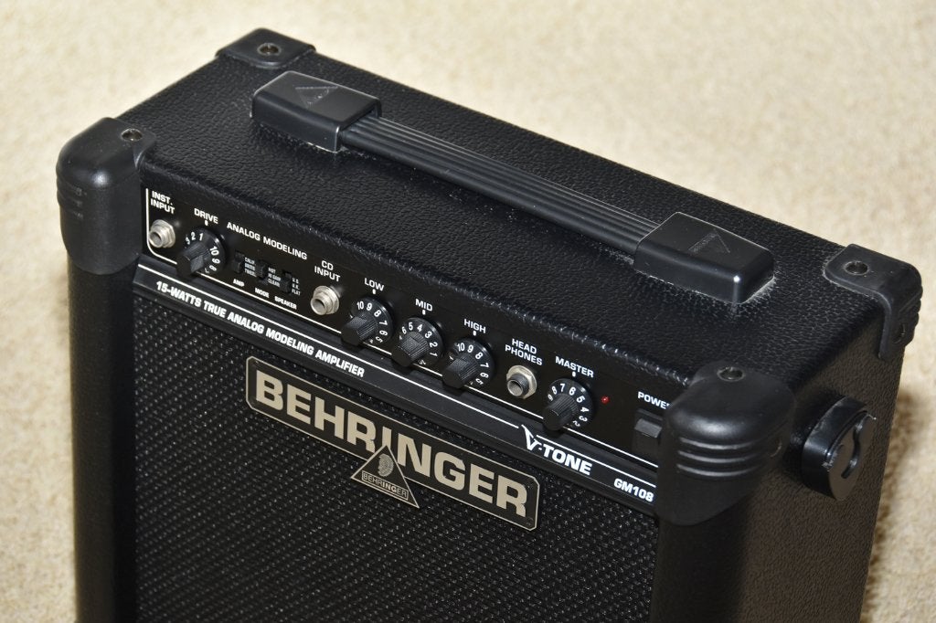 gitaarversterker BEHRINGER 15 WATT, Muziek en Instrumenten, Versterkers | Bas en Gitaar, Verzenden, Zo goed als nieuw, Gitaar