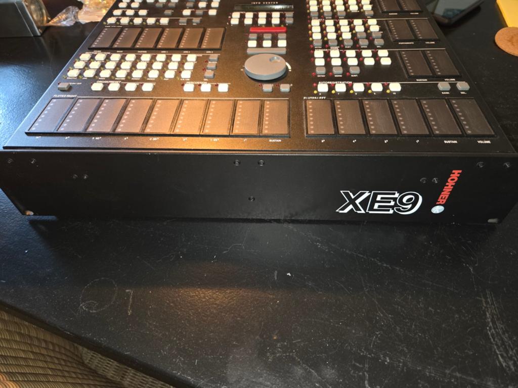 Hohner XE 9 , XE9, in mooie en goede werkende staat

Alles w, Ophalen of Verzenden, Zo goed als nieuw, Overige merken