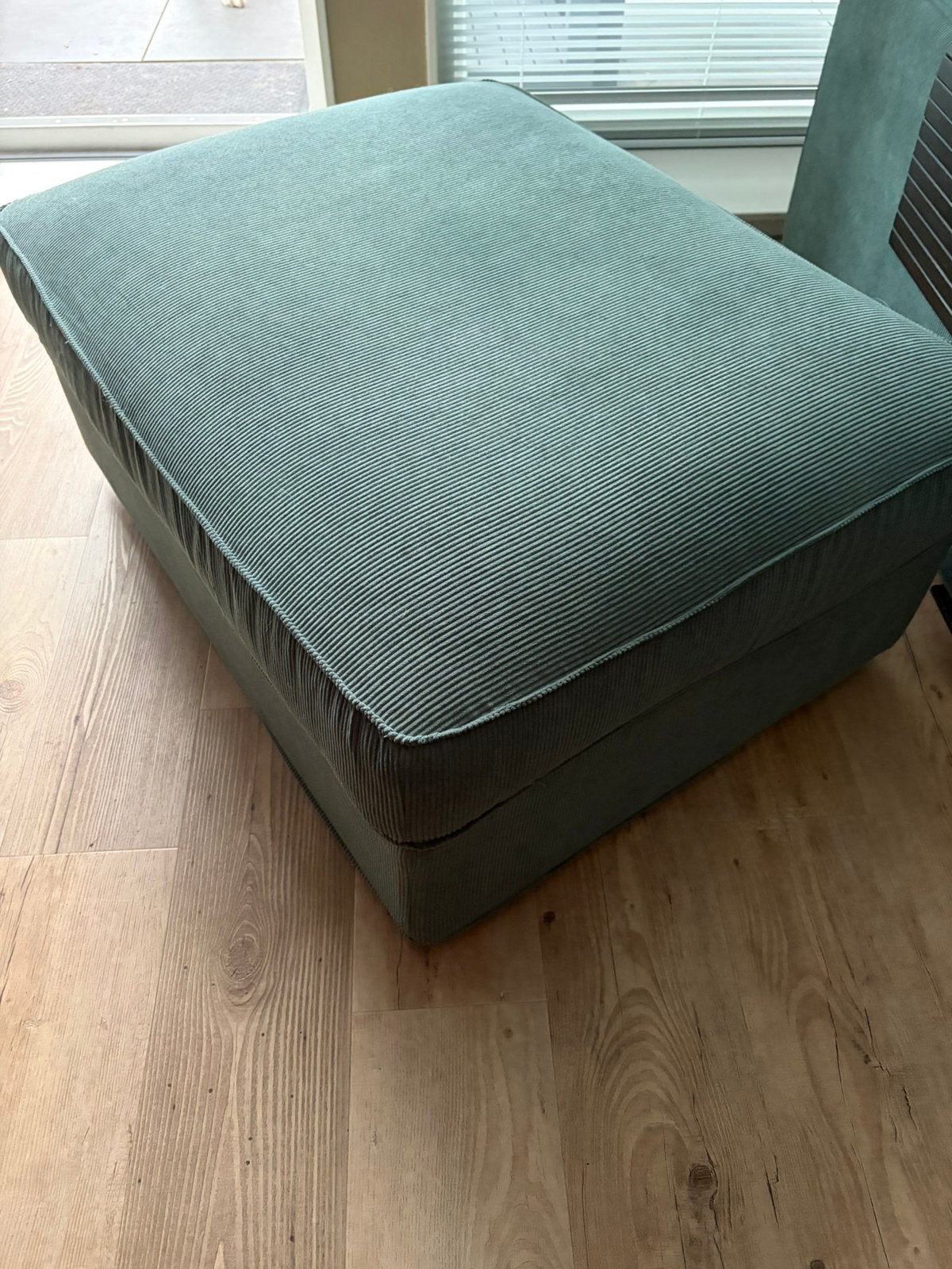Kivik hocker groene ribstof - GRATIS!, Ophalen, Zo goed als nieuw, Rechthoekig, 125 cm of meer