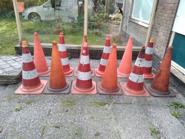 Verkeerskegel. Zware model. Massief rubber.  12 stuks, Doe-het-zelf en Verbouw, Ophalen, Gebruikt