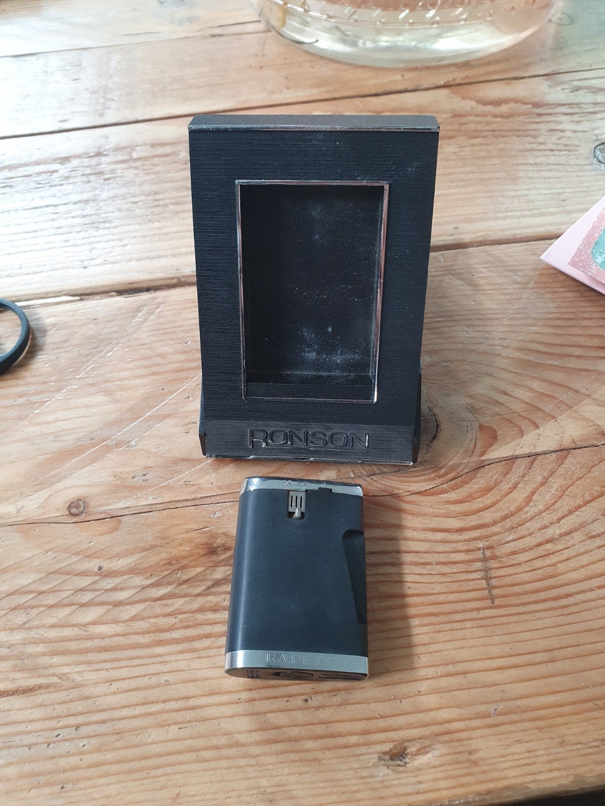 Vintage Ronson aansteker met houder, Verzamelen, Ophalen of Verzenden, Gebruikt, Aansteker