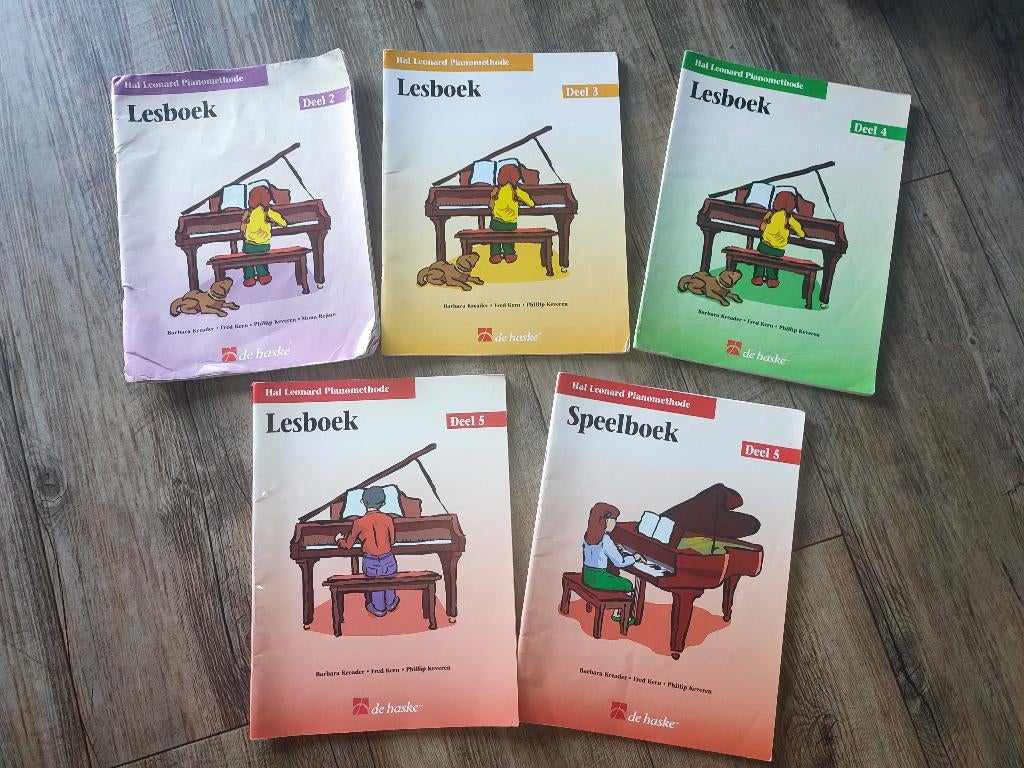 Hal Leonard Pianomethode Lesboek 2, 3, 4, 5 en speelboek 5, Overige genres, Les of Cursus, Ophalen of Verzenden, Zo goed als nieuw