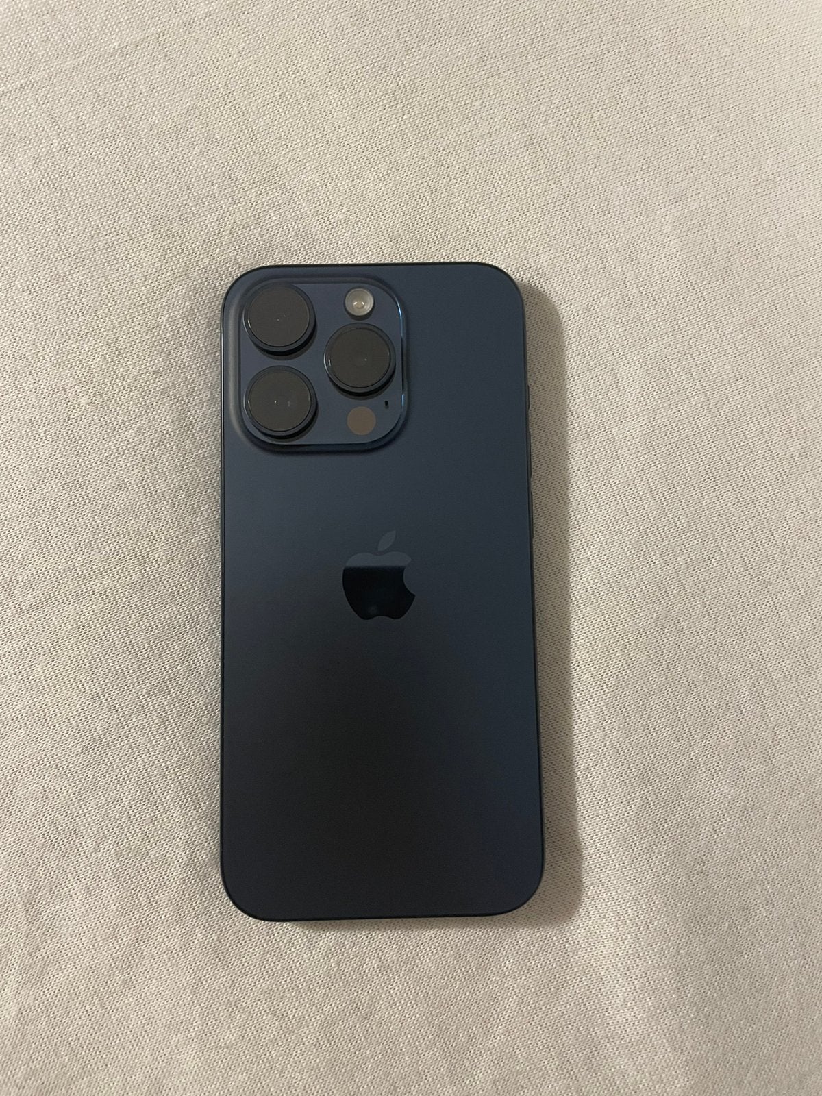 Iphone 15 Pro 128GB Deep blue