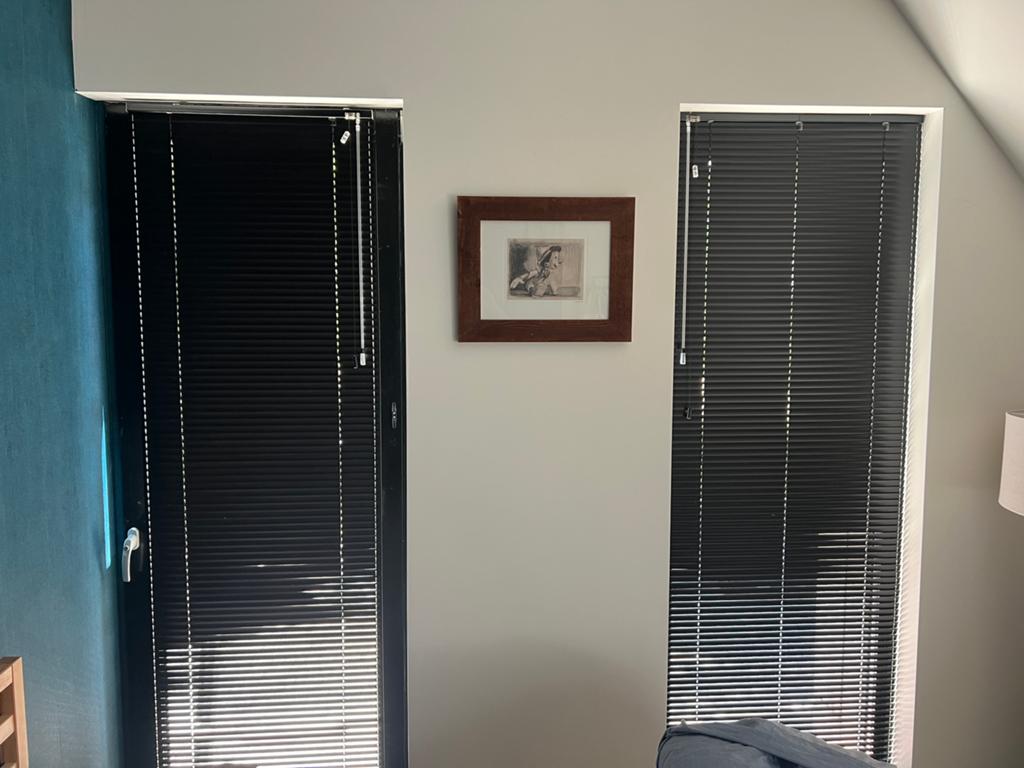 Raambekleding horizontale jaloeziën luxaflex, Gebruikt, 200 cm of meer, Zwart, Modern