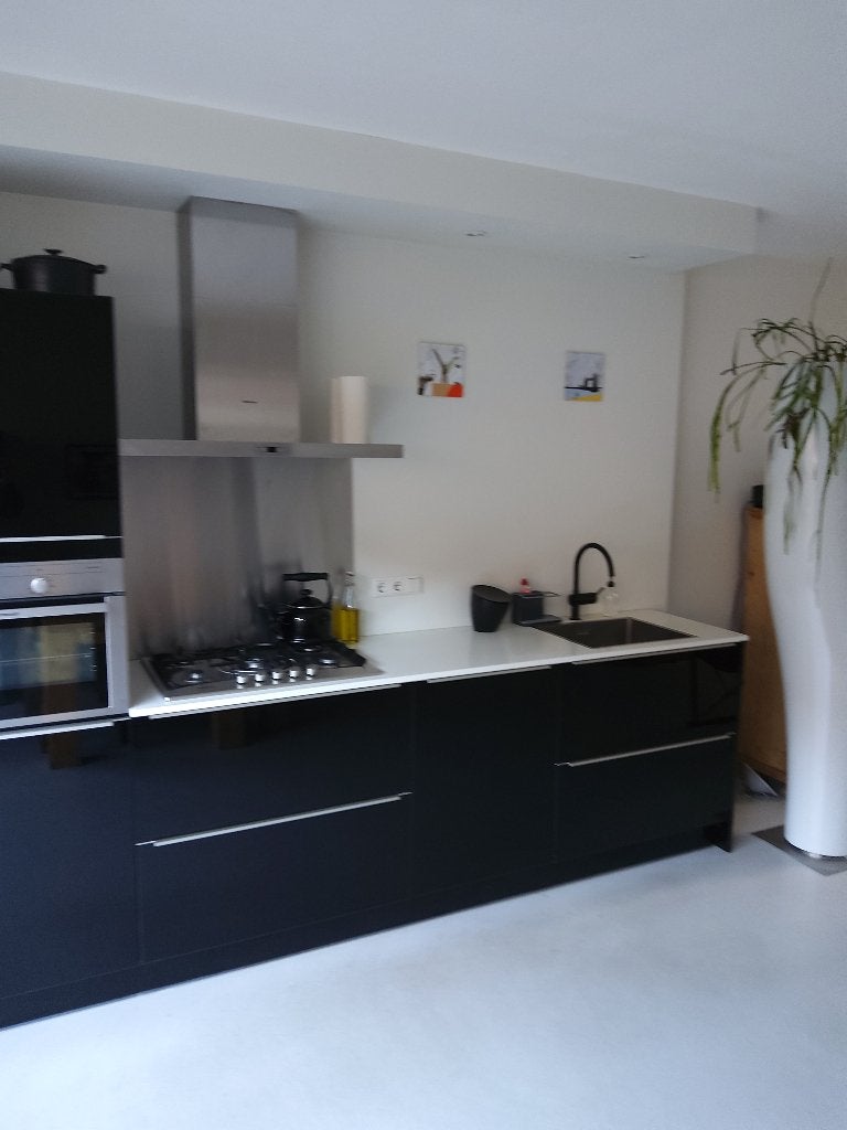 Hoogglans Zwarte Tulp Keuken (2015) – Volledig Werkend, Huis en Inrichting, Ophalen, Gebruikt, Zwart, Enkelwandige keuken
