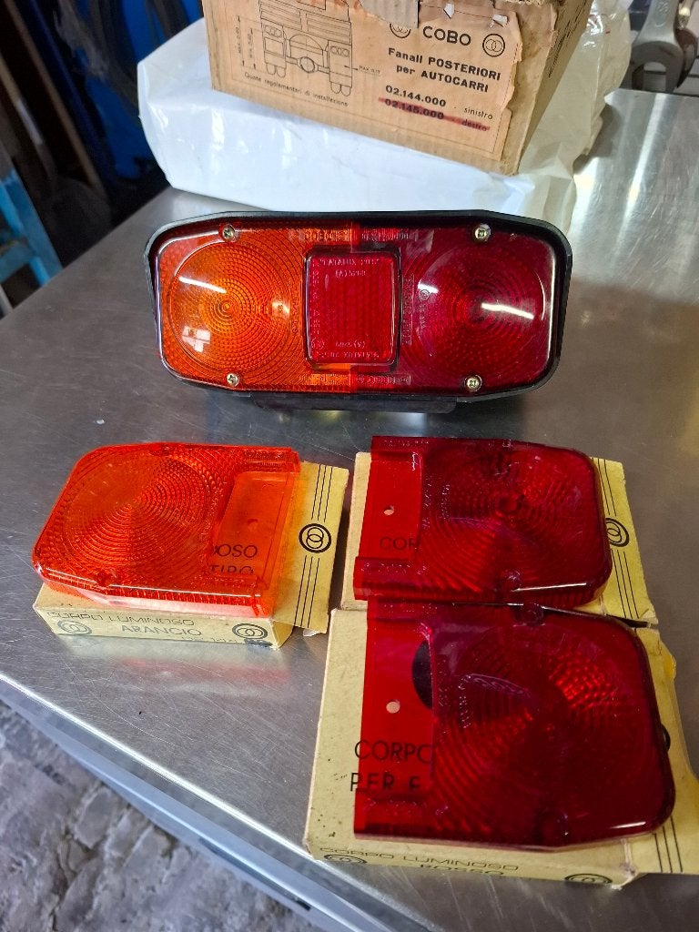 Cobo achterlicht voor oldtimer vrachtauto Fiat Iveco enz., Ophalen of Verzenden, Nieuw, Overige merken, Verlichting