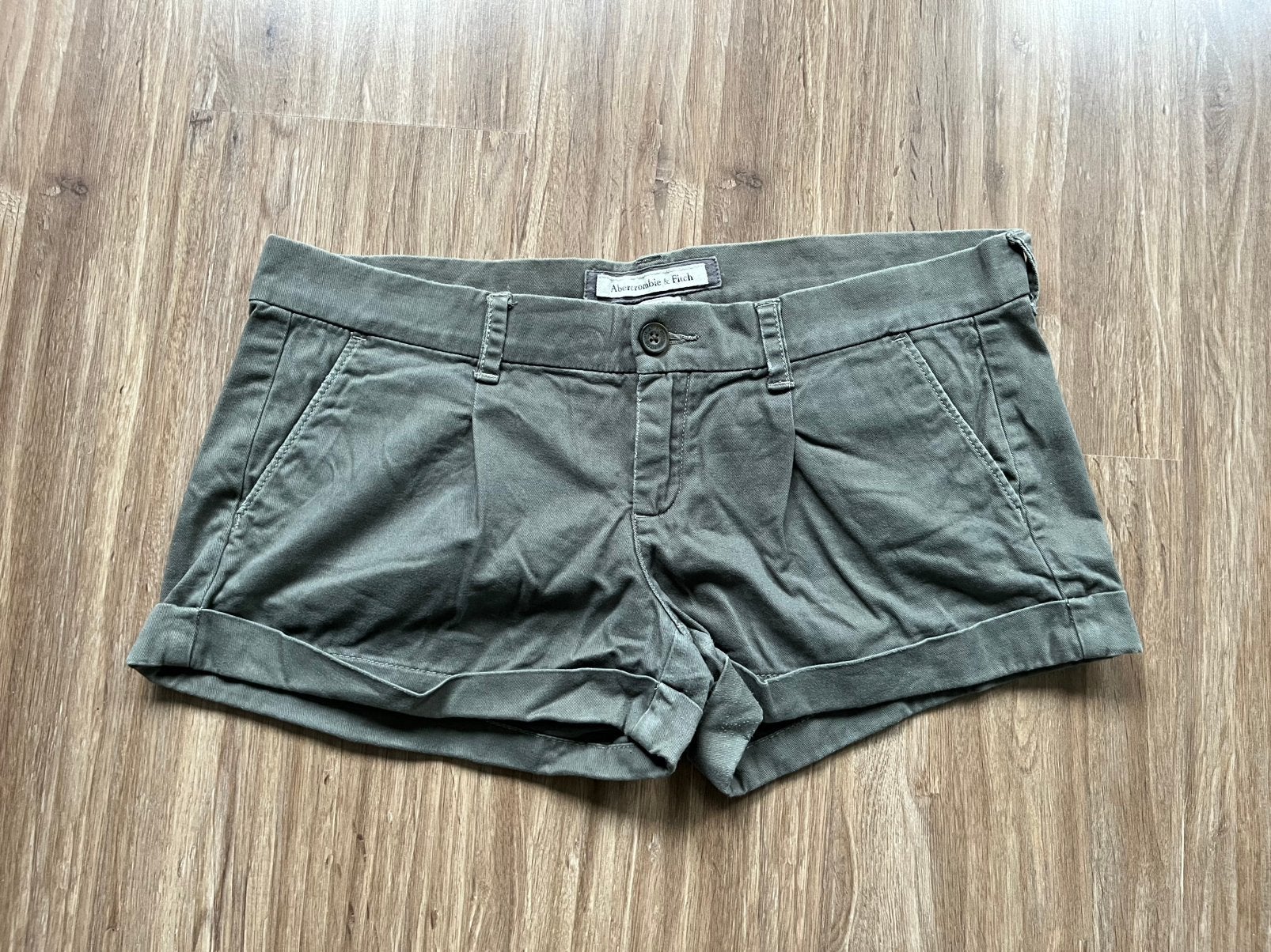 Abercrombie & Fitch short maat 4 (shorts groen broekje), Maat 38/40 (M), Kort, Ophalen of Verzenden, Gedragen