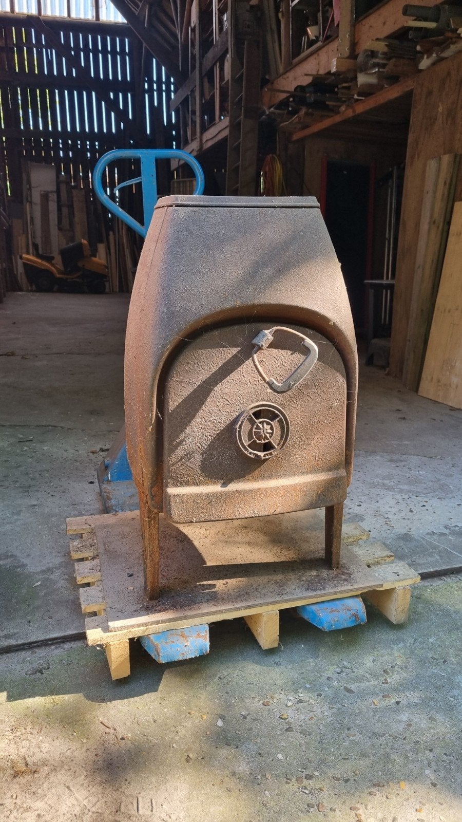 Jotul Kachel: Heerlijke Stralingswarmte met Weinig Hout, Ophalen, Gebruikt, Houtkachel, Vrijstaand