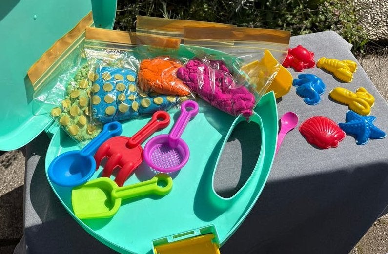 Magnetisch Zand Speelset met Vormpjes en Gereedschap, Ophalen of Verzenden, Gebruikt