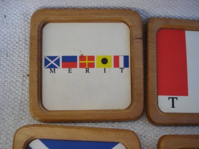 VINTAGE 1986 PHILIP MORRIS MERIT SEA COASTERS / onderzetters, Gebruikt, Glasonderzetter, Meerkleurig, Ophalen of Verzenden