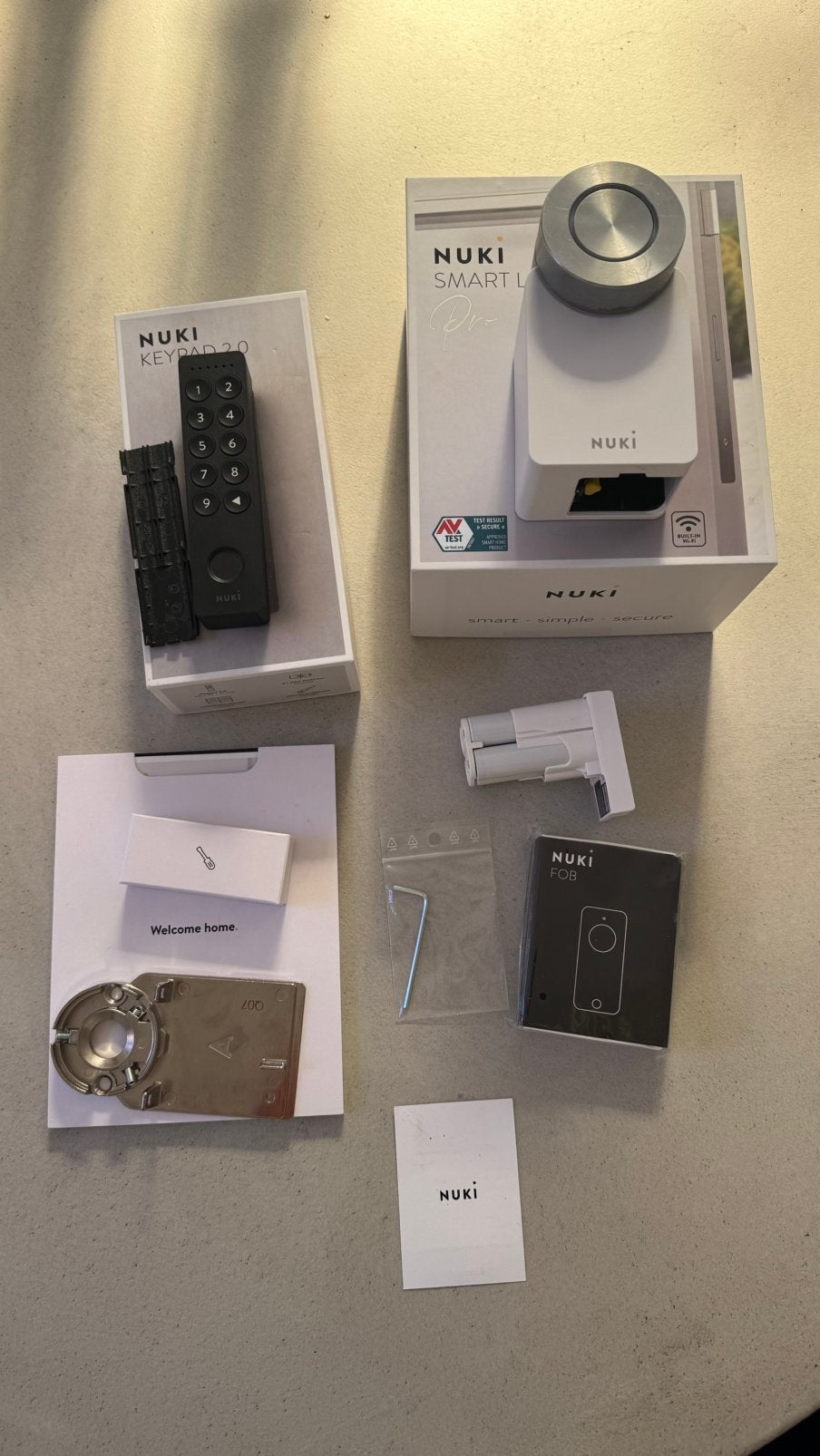 Nuki Smart Lock 3.0 Pro wit + Keypad 2.0 fingerprint + Fob, Ophalen of Verzenden, Zo goed als nieuw